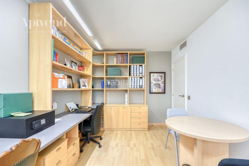 Foto 4ce57e0b-fc47-435c-97ef-c24105e1a7af. Piso edificio maxim en Eixample-Horta Capallera Figueres