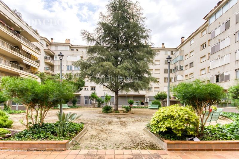 Foto c4875686-38f6-4e28-a1ee-684b5ea98514. Piso edificio maxim en Eixample-Horta Capallera Figueres