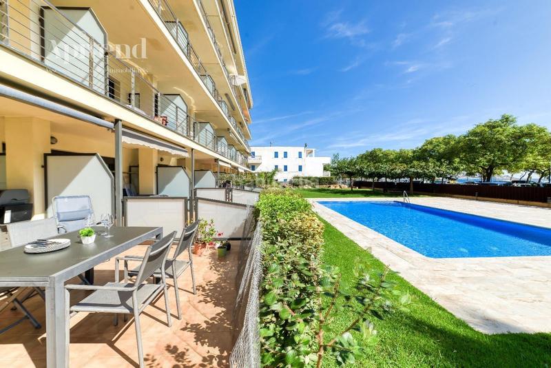 Foto d638d790-0962-45b8-9645-44d9322c9674. Etagenwohnung mit heizung parking pool in Salatar Roses