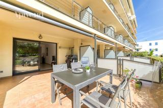 Appartement  Maritim. Apartamento en planta baja en primera línea de mar  zona salatar