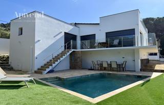Chalet  Navarra. Villa reformada con piscina y licencia turística