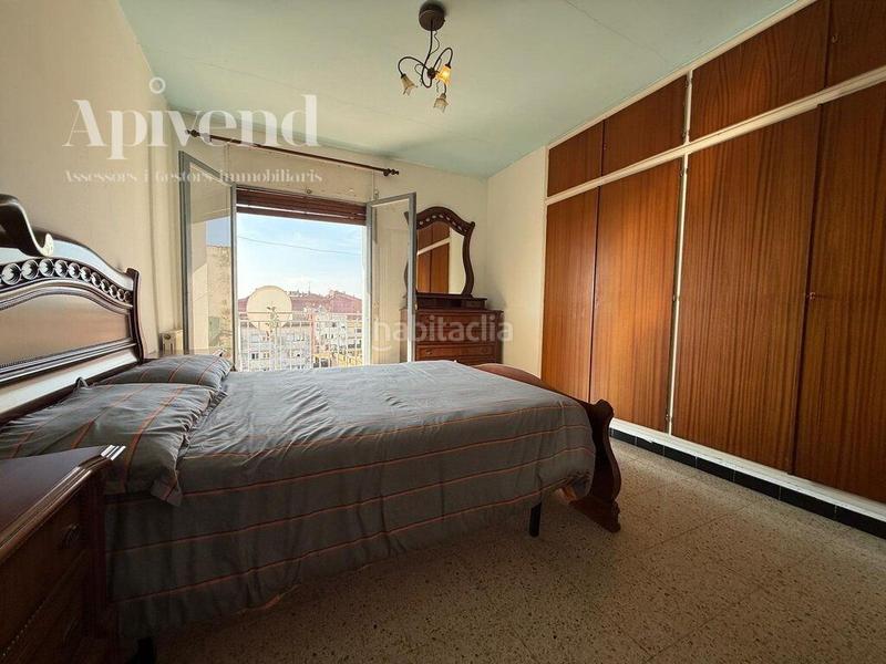 Foto 34e4bf3c-87bb-4d8e-8d7b-989b273532c3. Ático  en venta . en Centre Figueres