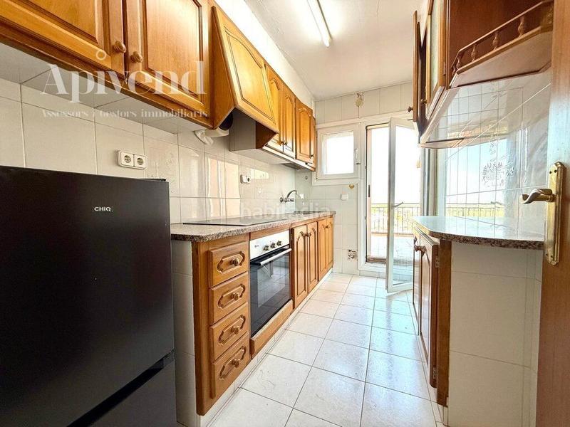 Foto 373f7ee1-11a1-4e2e-8ccd-64211b7931b7. Ático  en venta . en Centre Figueres