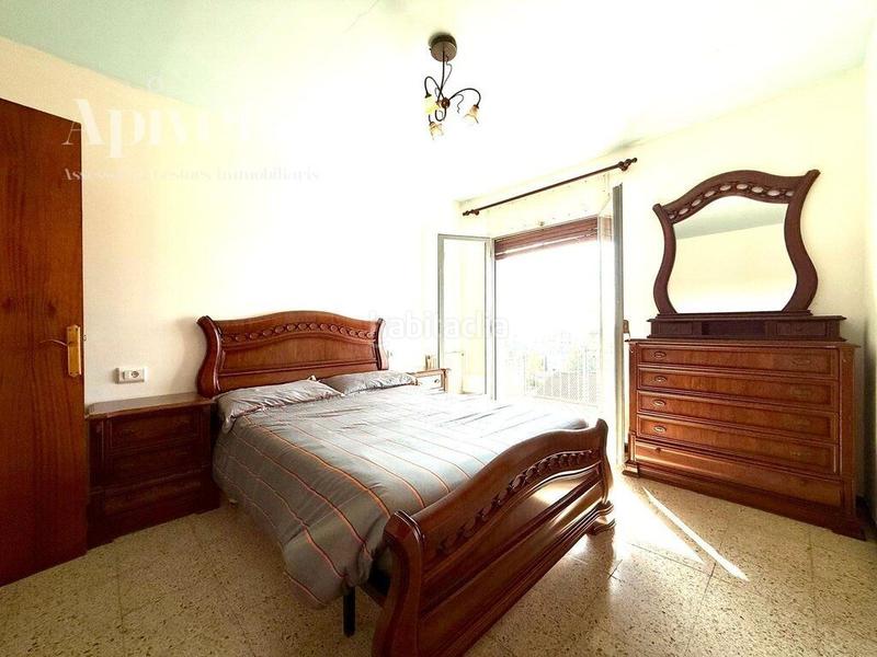 Foto 96fc8e4c-c447-4b4d-a77e-1631f9d7d57e. Ático  en venta . en Centre Figueres