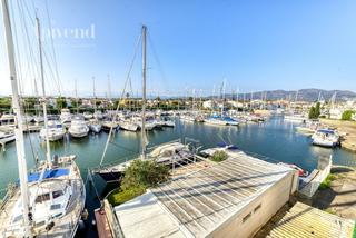 Flat  Port grecs. Estudio reformado con encanto y vistas al canal en port grec  em