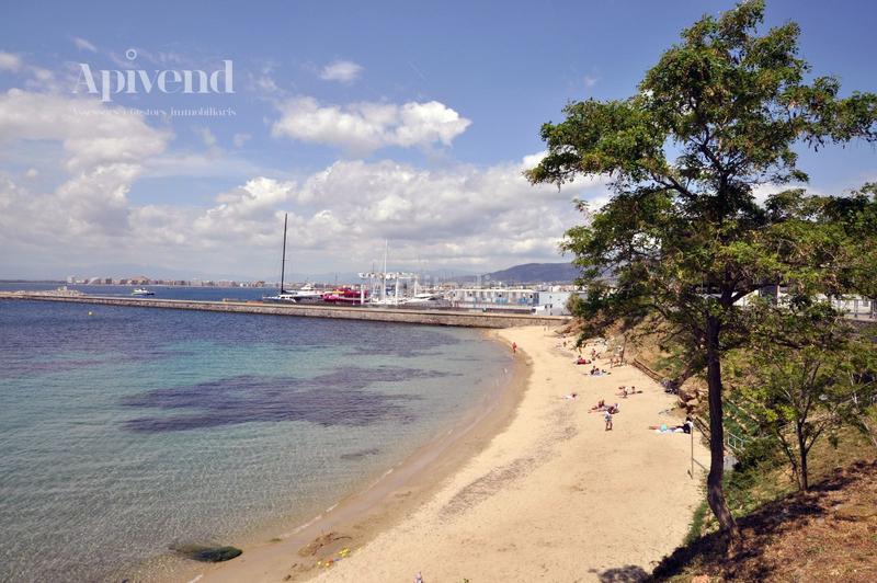 Foto ebe7bcaf-8465-4234-aaca-dc5c31424534. Appartamento con riscaldamento in Centre Roses