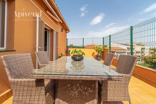 Zweistöckige Wohnung  Carrer pení. Duplex situado en la zona de horta capallera de figueres