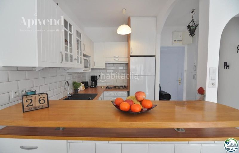 Foto c678a729-8664-4e6e-b3d3-cd1cefd5d896. Pis amb aparcament a Salatar Roses