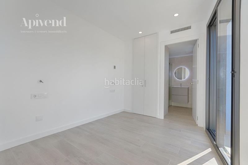 Foto 196c7512-ab48-4795-9702-a60317a545ca. Attico con riscaldamento in Centre Roses