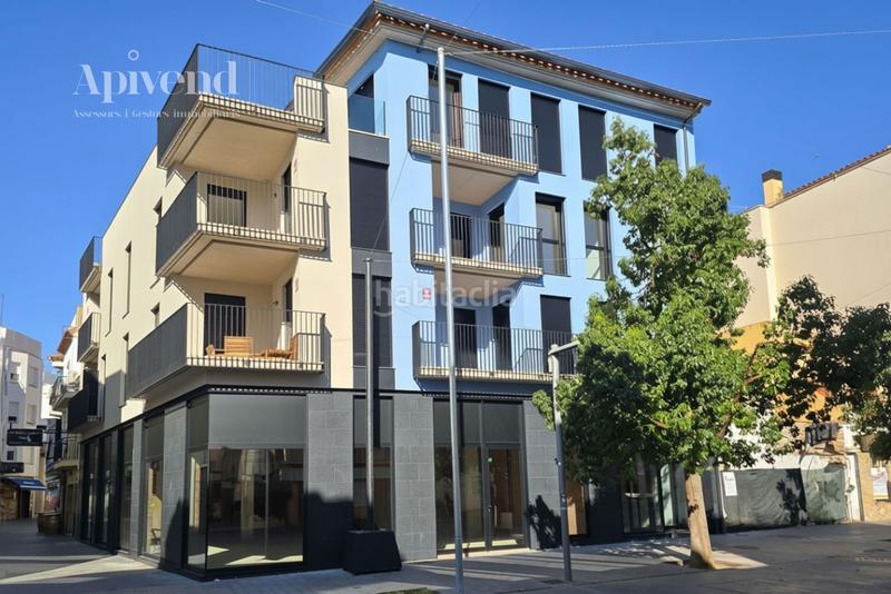 Foto 70ed1887-6b6e-46ec-bd02-3324e98a5510. Attico con riscaldamento in Centre Roses