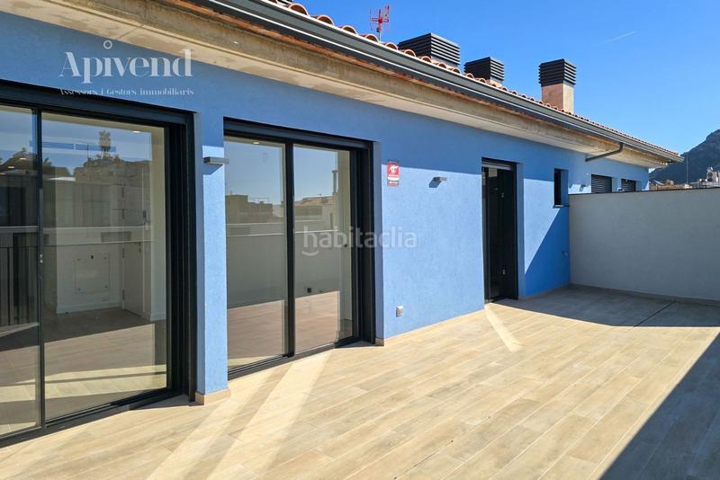 Foto 77a7970d-e0b7-49ec-a656-2802cbc6a7ab. Attico con riscaldamento in Centre Roses