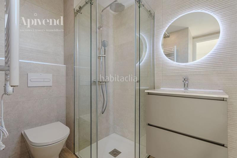 Foto f15bf3ca-fc7a-4c81-b6f6-f82338ad568a. Attico con riscaldamento in Centre Roses