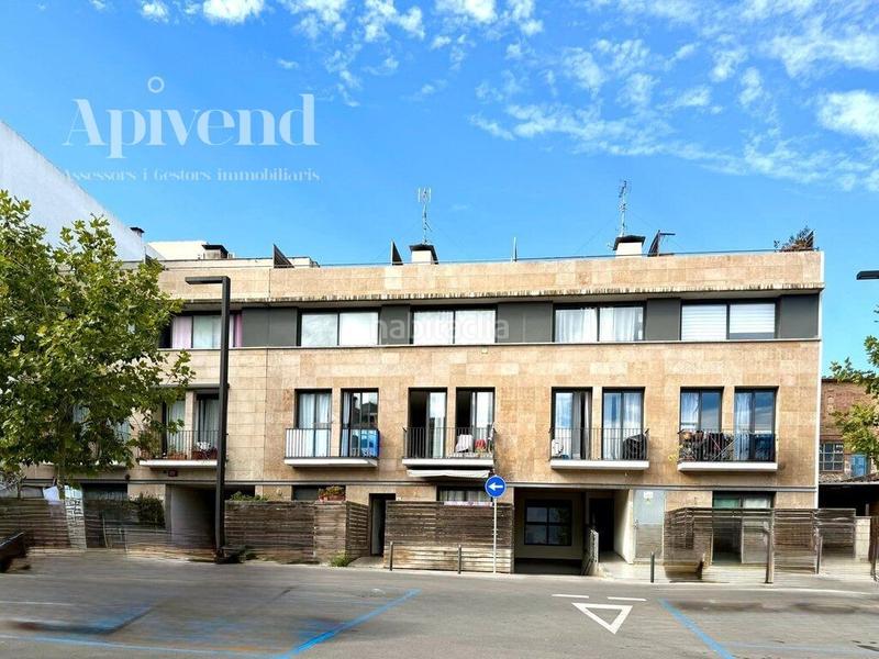 Foto cf6c0b8f-0db4-4c13-bd1e-7584c1f58de8. Duplex with heating parking in Nucli Antic Escala (L´)