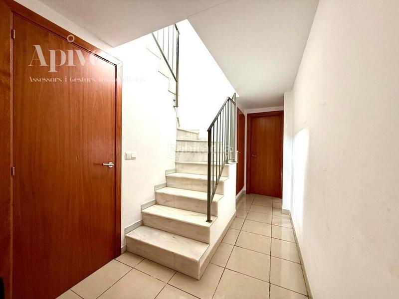 Foto dfd84bb1-94b1-40a3-a207-d1ff60569f44. Duplex with heating parking in Nucli Antic Escala (L´)