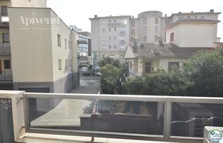 Pis  Cl de p calderon de la barca. Piso a 70m del mar y plaza de parking privada