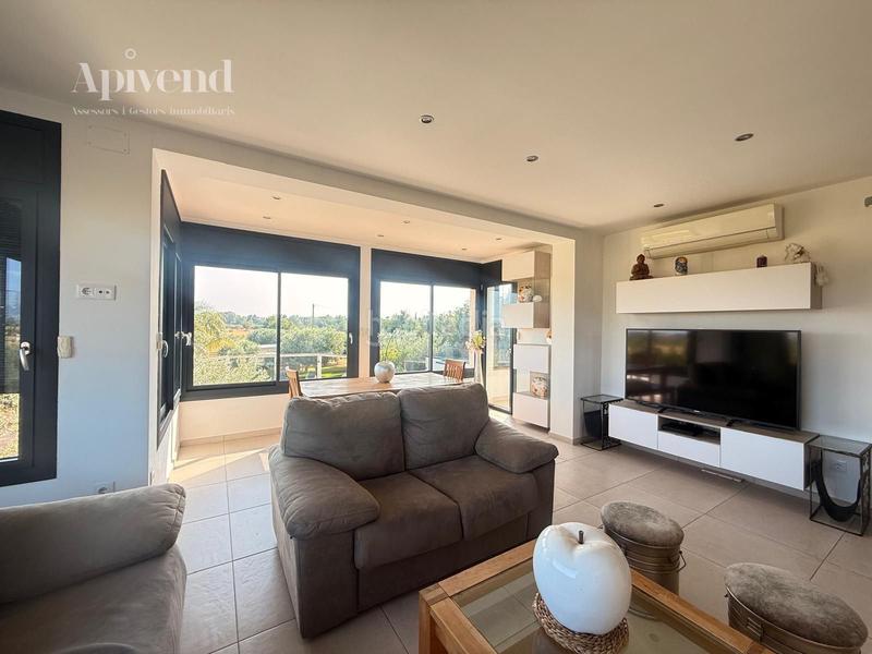 Foto 334670a3-b21d-477a-89bf-b94c54deb142. Haus mit heizung pool in Peralada