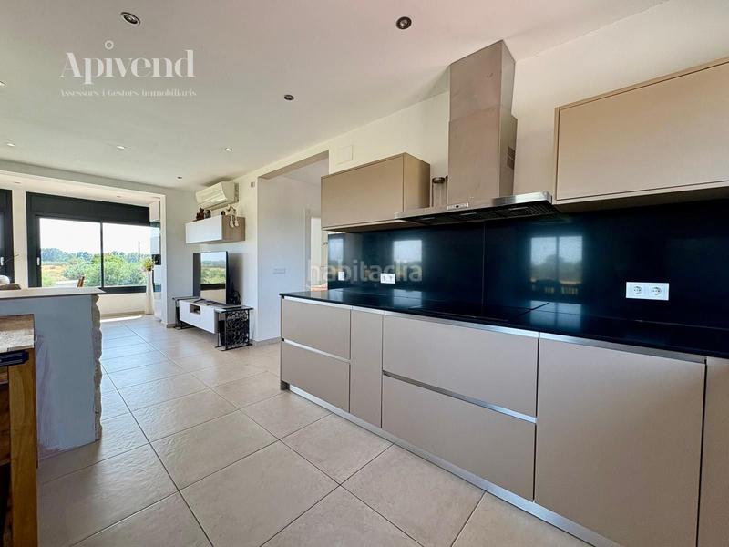 Foto 39ab36cf-bedc-46df-a0ff-8f9addce1c9d. Haus mit heizung pool in Peralada