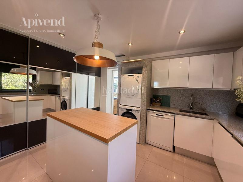 Foto a92a931e-996b-42d3-8e20-e4605b3940c1. Haus mit heizung pool in Peralada