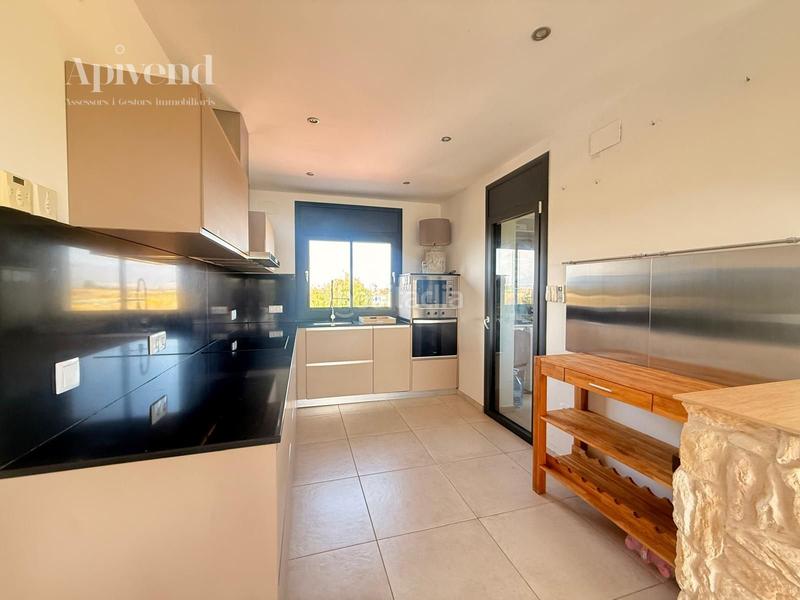 Foto b50d2530-3e16-42e5-8843-ee640dcc4264. Haus mit heizung pool in Peralada