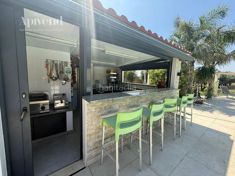 Foto d3517f7b-82db-46bf-bd19-8cd6dc143755. Haus mit heizung pool in Peralada