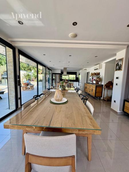 Foto e2a060c5-bc0c-4bcd-ad6b-a4a33de08316. Haus mit heizung pool in Peralada