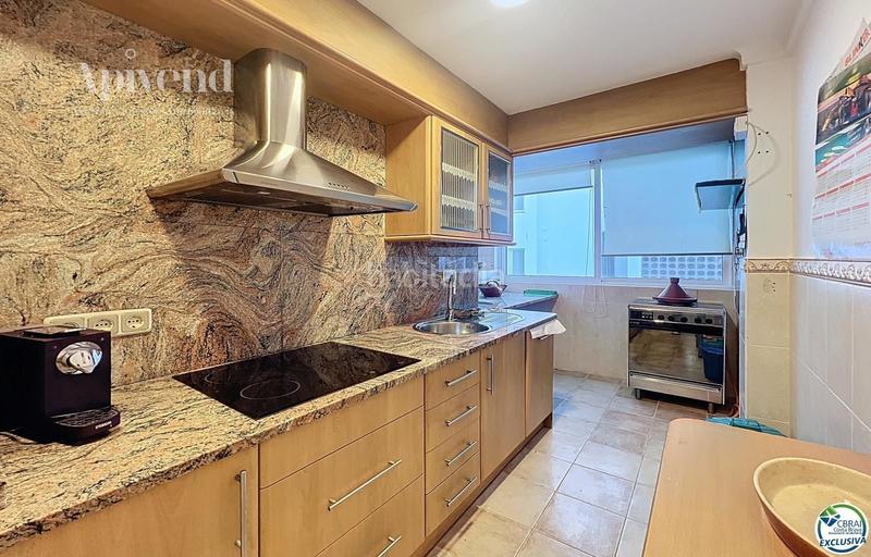 Foto 714e7c5d-ac6f-4776-8f08-65f09bafa016. Pis amb calefacció a Centre Roses