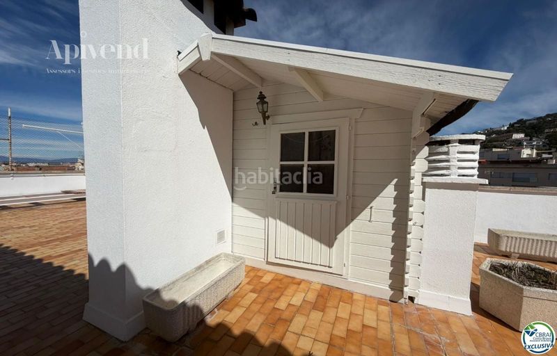 Foto 0d28d63a-a093-408e-bc68-60bd5d568f47. Pis a Centre Roses
