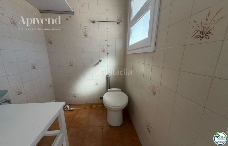 Foto 3c0ea301-e116-4327-9488-09b3de94ec29. Pis a Centre Roses