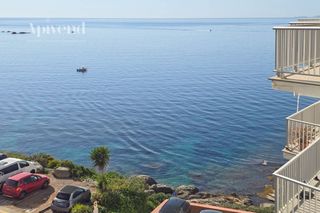 Pis  De canyelles. Luminoso piso con vistas al mar en el faro de roses