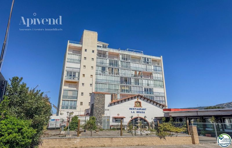 Foto 4edacbd0-8b2e-476c-be9f-22e30ad8d8b4. Estudi amb piscina a Nord Roses