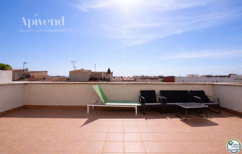 Foto 068d4b09-b96d-4f15-9c41-2e8887afac74. Pis amb calefacció aparcament a Centre Roses