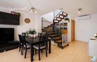 Piso  Tirso de molina. D�plex �tico con gran terraza y parking en el centro de roses