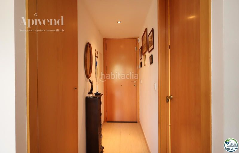 Foto 1b1e4d2b-6cb8-4e98-8ab7-ba4c8e4fc18b. Pis amb calefacció aparcament a La Vila Llançà