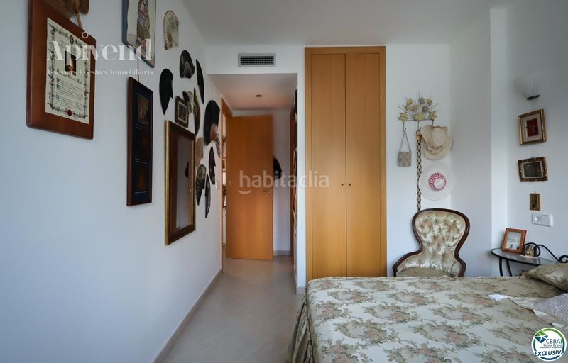 Foto c424814b-454b-4d75-a21b-b8853c116343. Pis amb calefacció aparcament a La Vila Llançà