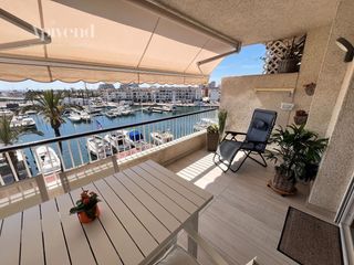 Piso  Port grec. Port grec exclusivo apartamento renovado con vistas panor�micas