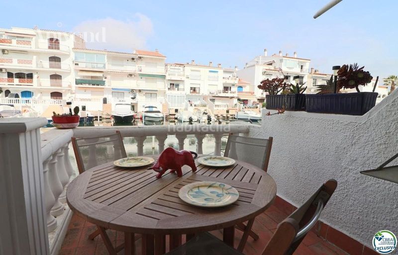 Foto 1c554f76-f8b2-4bfc-9796-bbf4bd2e58e7. Chalet casa adosada con amarre privado de 10mx3m en porto fino, en Empuriabrava