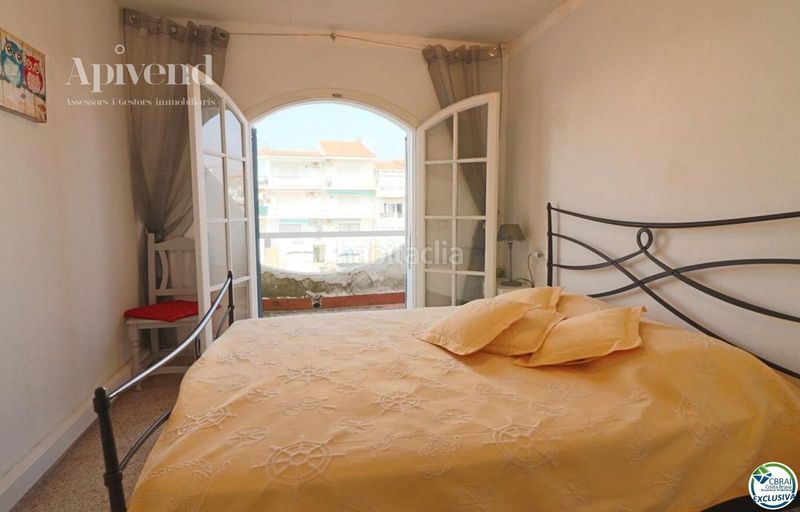Foto 358a23ef-4106-481e-8590-2f03a615fd95. Chalet casa adosada con amarre privado de 10mx3m en porto fino, en Empuriabrava