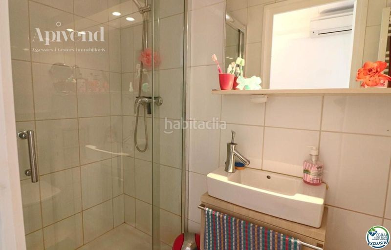 Foto 62663300-c14f-4567-8acc-eff5e6023aba. Chalet casa adosada con amarre privado de 10mx3m en porto fino, en Empuriabrava