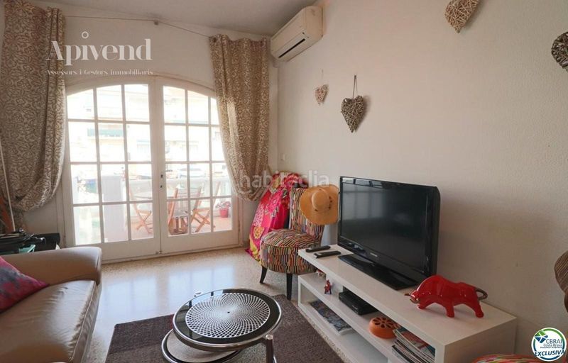 Foto 94272e3d-7a85-4b14-8245-39fb44540da2. Chalet casa adosada con amarre privado de 10mx3m en porto fino, en Empuriabrava