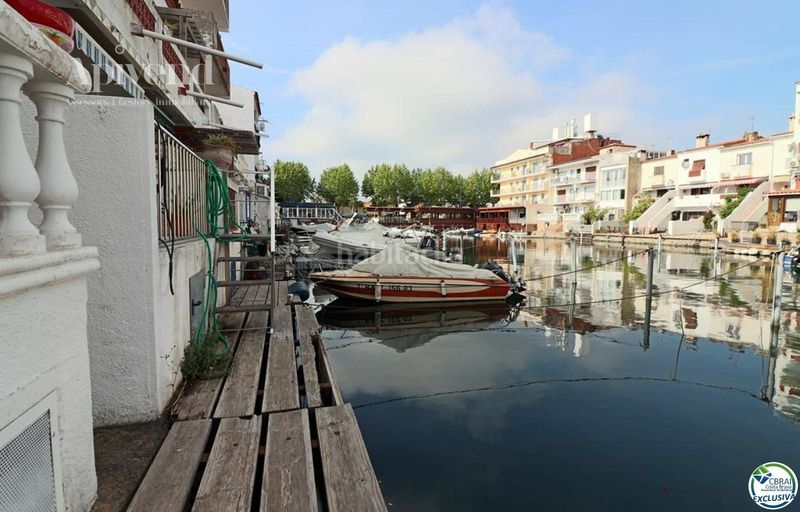 Foto e54408c0-3ca6-4525-ba1d-fefb3cae9731. Chalet casa adosada con amarre privado de 10mx3m en porto fino, en Empuriabrava
