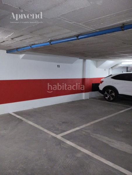 Foto 68055ebc-ad47-4825-ba38-bcd48ff98ae6. Aparcament cotxe a Centre Roses
