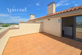 Flat  Taure. Ático dúplex con terraza panorámica en figueres