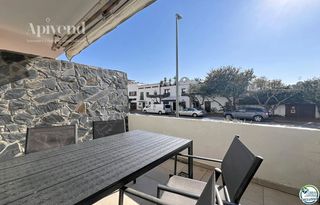 Flat  Poblat tipic. Apartamento renovado con terrazas en pleno centro de empuriabrav