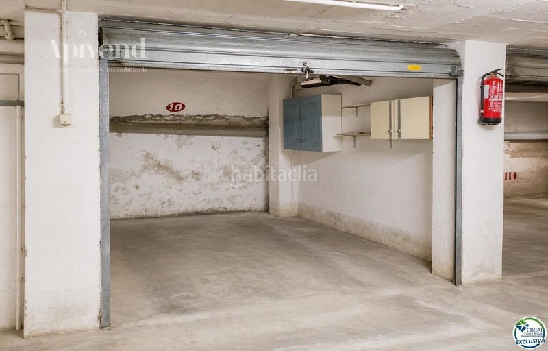Foto 695aadf9-6534-48e7-9b32-752a6c049875. Pis amb aparcament a Centre Roses