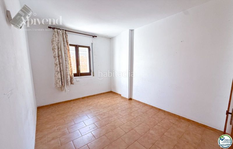 Foto 843d4985-c2ed-43dd-947e-9121e6e095db. Pis a Centre Roses