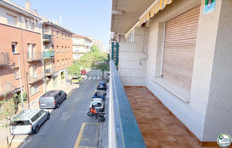 Foto bbe6a933-65ca-44c5-8b93-8e3d0f396496. Pis a Centre Roses