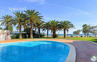 Estudi  De la gola de l'estany. Estudio con piscina y vista lateral al mar  santa margarida, ros