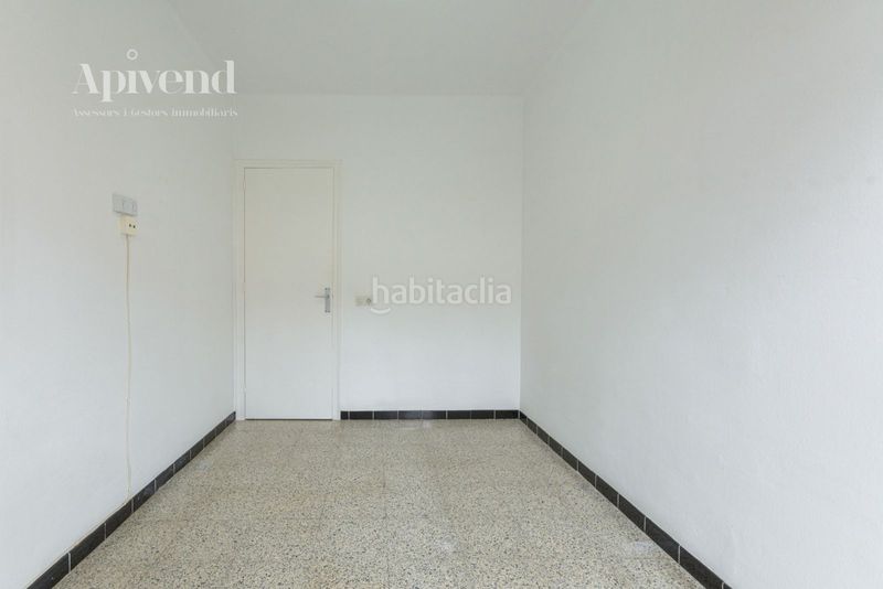 Foto 1139328d-a248-42f5-bbce-1a0a0112a773. Pis a Centre Roses