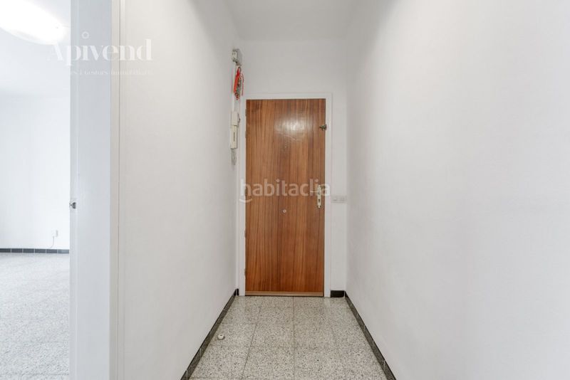 Foto 8eaf84b3-3cc9-43f7-9480-ad2821d5ce5a. Pis a Centre Roses