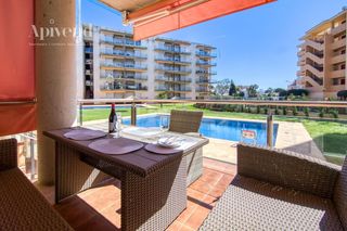 Pis  Cap blanc. Apartamento moderno en planta baja con terraza y piscina en sant